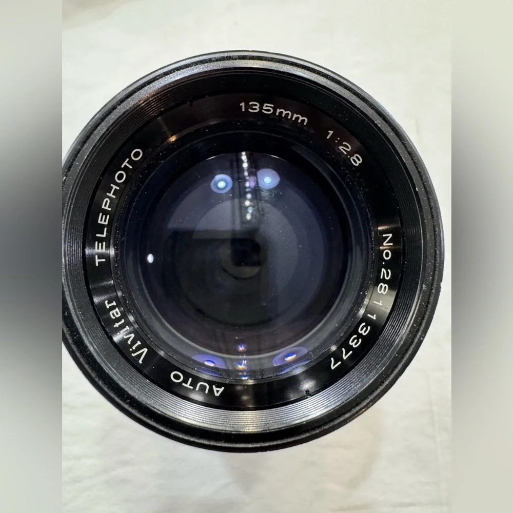 Vivitar 135mm F2.8 Auto Telephoto‎ Close Focus 135mm Lens